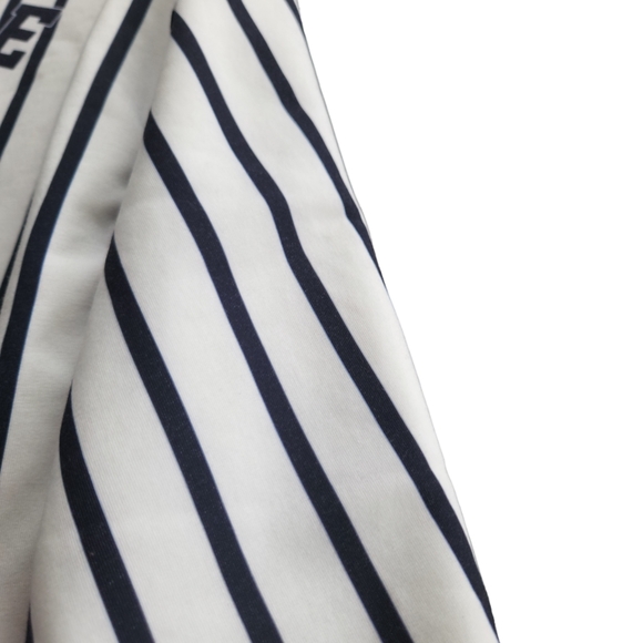 Junkies NY TrifeLife baseball sweater red/white/blue size Large 👌 - Picture 14 of 16